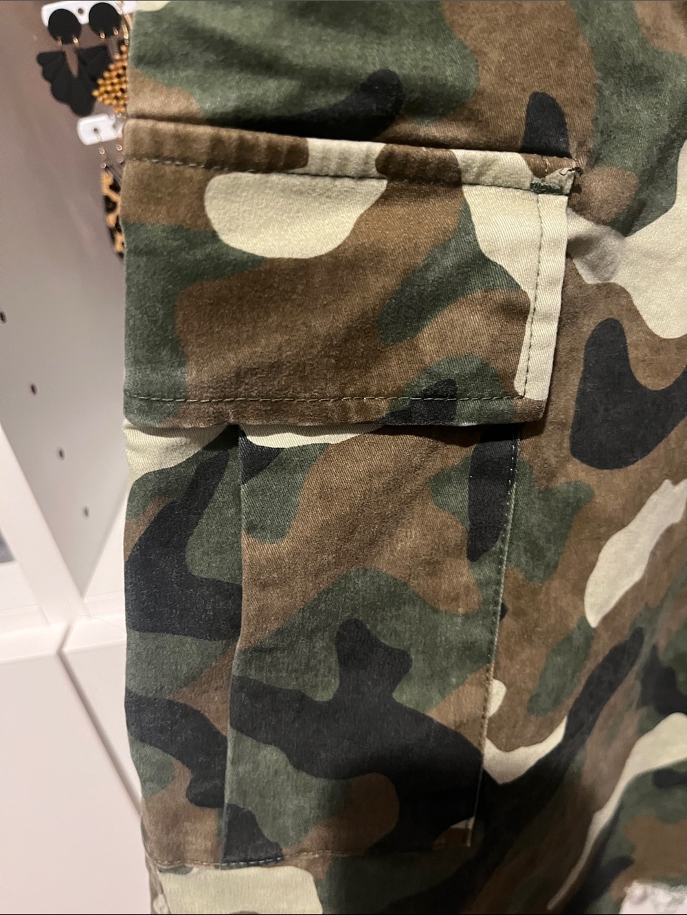 KBB KAHLANA Mid Rise Camo  Cargo Shorts - Green Camo - Picture 6 of 7